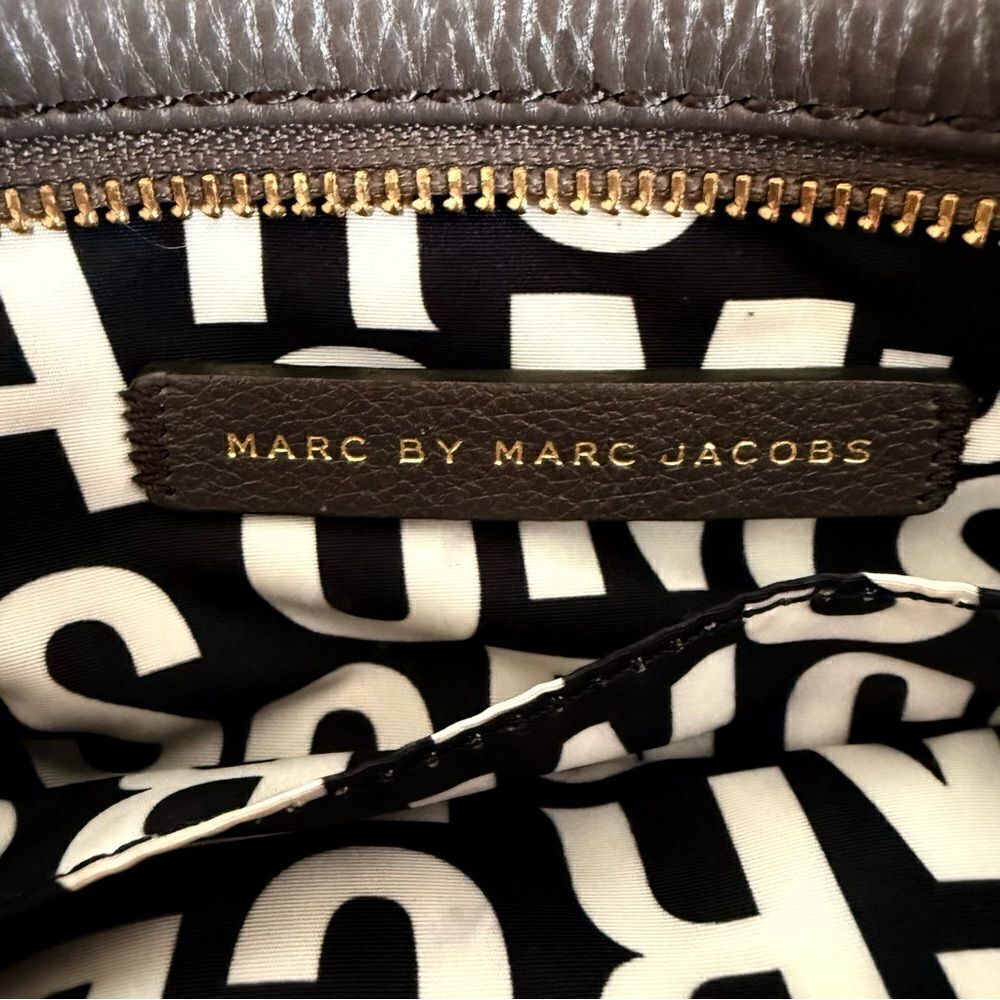Marc Jacobs Classic Q Percy Leather Crossbody Bag Grey Gold - Picture 9 of 11